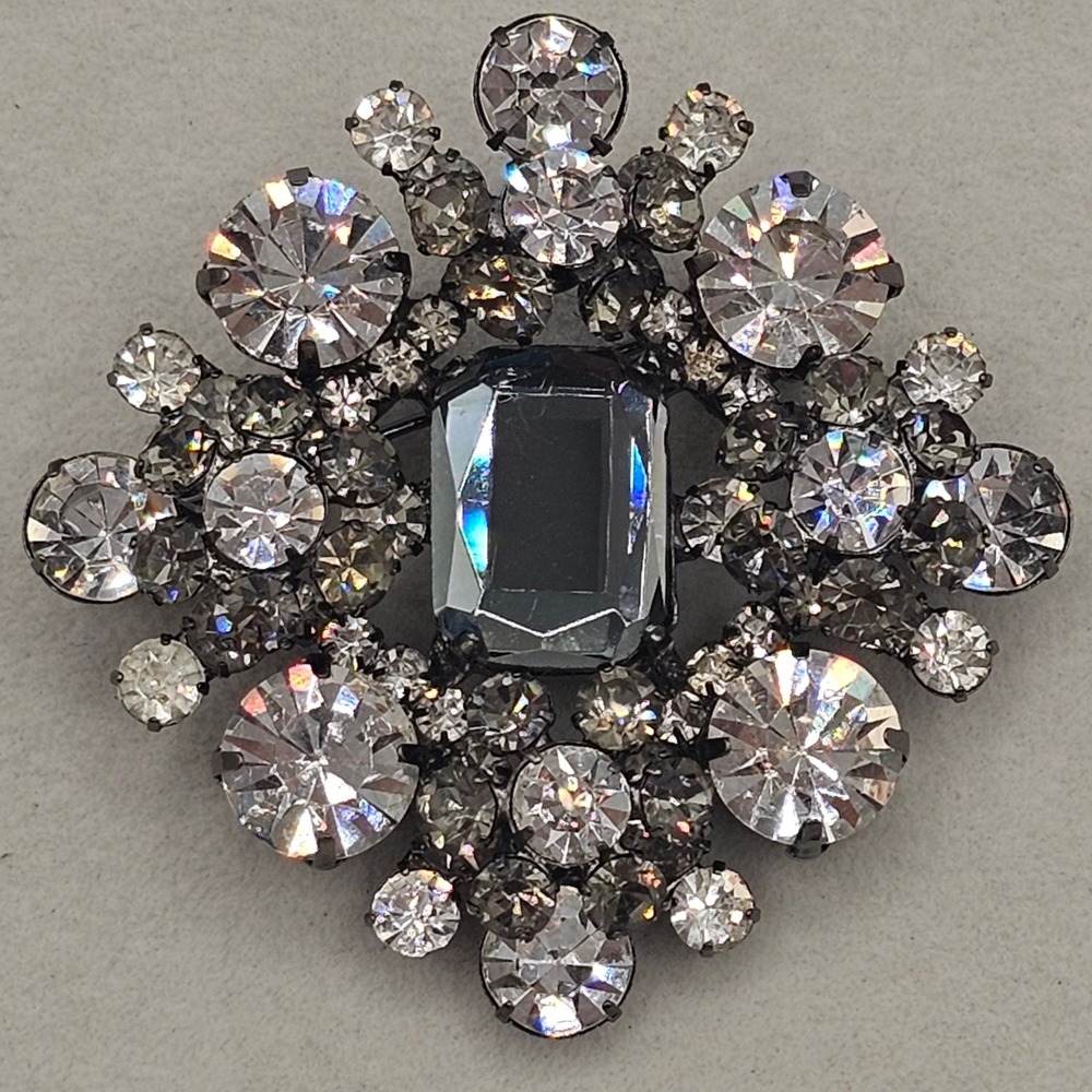 Vintage Rhinestone Brooch Gunmetal Statement Pin Smoky Dark Glam Goth NOTE